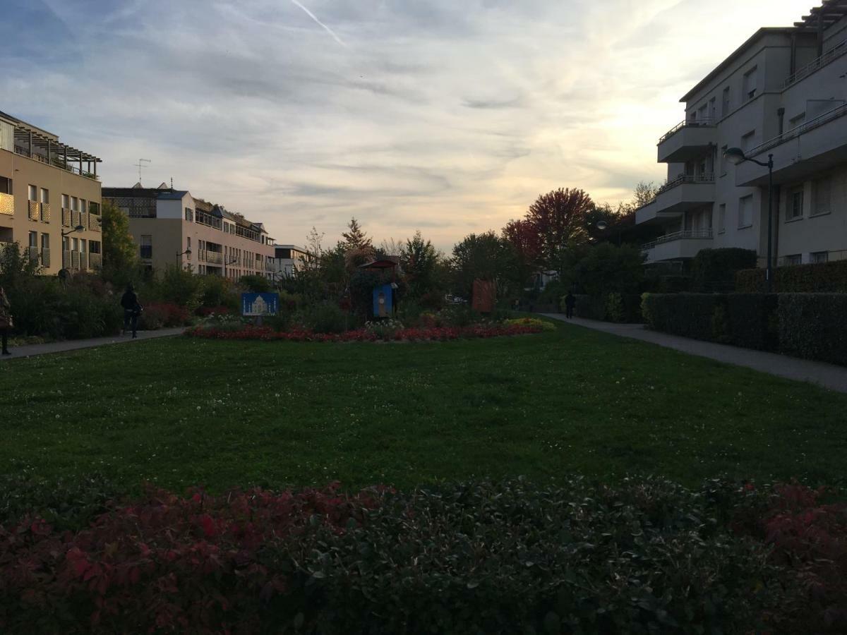 Studio Disneyland Paris - Terrasse 몽테브랭 외부 사진